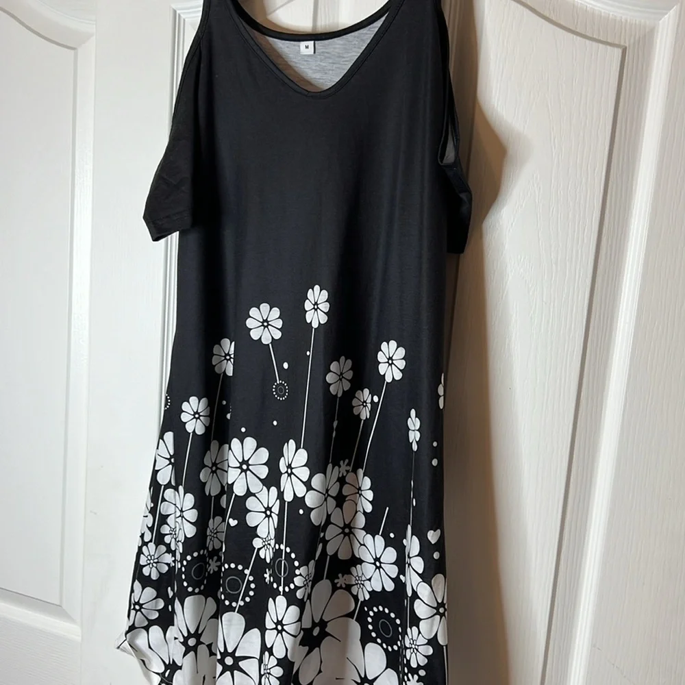 Light weight summer dress / cover up - Med - Picture 2 of 4